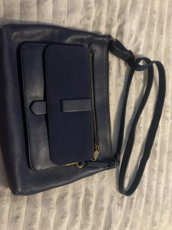 Blue Fossil Kinley crossbody bag with leather and suede accents - Picture 2 of 5